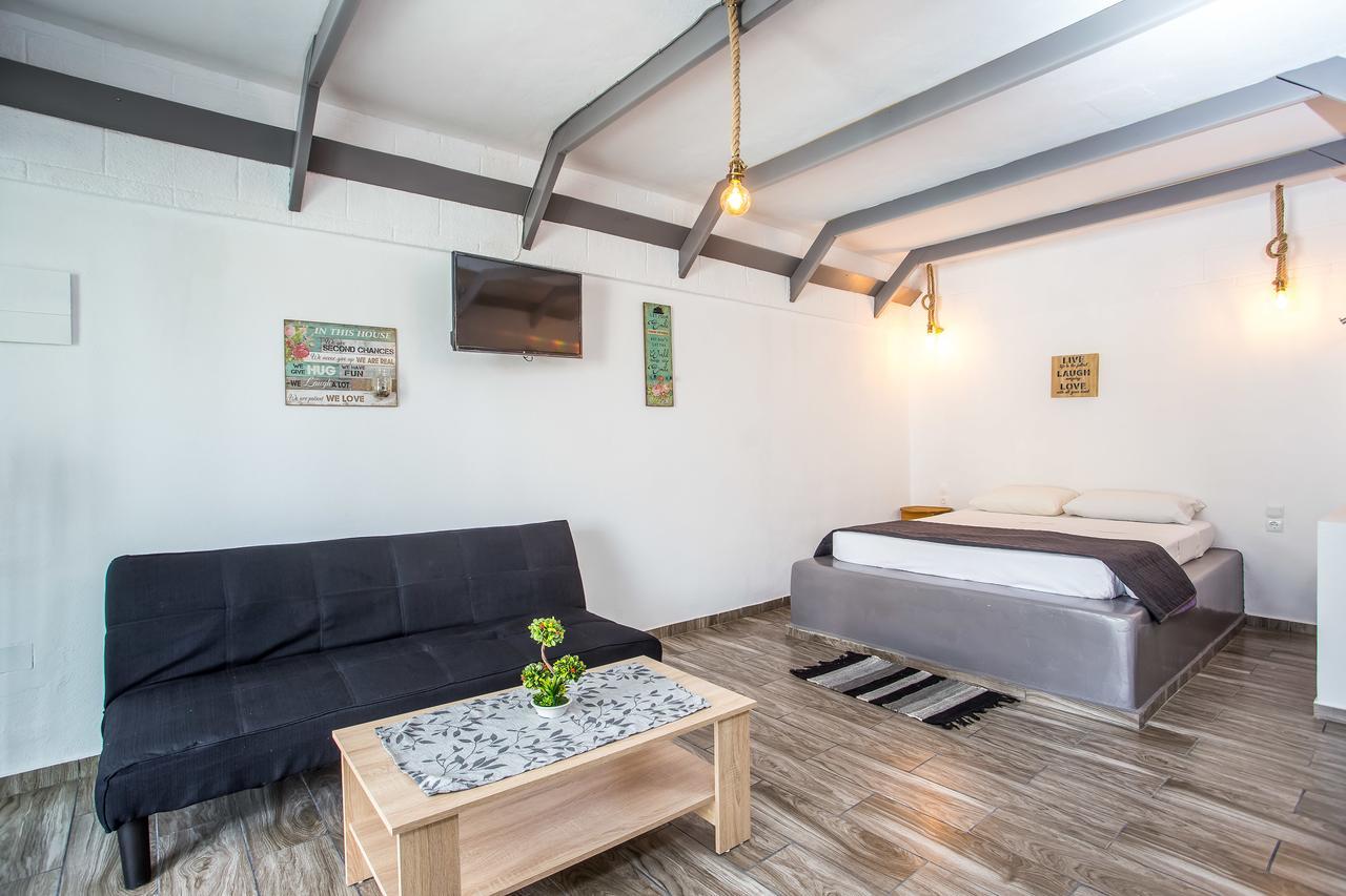 Toula'S Apartments Фаліракі Екстер'єр фото